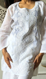 Load image into Gallery viewer, Women's Lakhnavi Handcrafted Cotton Chikankari Top - HONC0347237