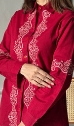 Load image into Gallery viewer, Women&#39;s Lucknowi Handcrafted Slub Cotton Chikankari Top - HONC0299073
