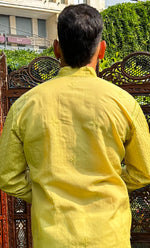 Load image into Gallery viewer, Men's Lucknowi Handcrafted Cotton Chikankari Kurta - HONC02606620