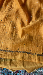 Load image into Gallery viewer, Women's Lakhnavi Handcrafted Mul Chanderi Unstitched Kurta And Dupatta Set - HONC0322424