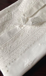 Load image into Gallery viewer, Men&#39;s Lucknowi Handcrafted Cotton Chikankari Kurta - HONC0289319
