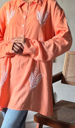 将图像加载到图库查看器中， Lakhnavi 手工制作的 Chikankari 棉质上衣 - HONC0111291