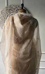 将图像加载到图库查看器中， Women's Lucknowi Handcrafted Pure Organza Silk Chikankari Saree - HONC0321768