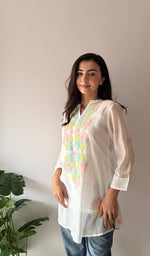 Load image into Gallery viewer, Sophia Women's Lakhnavi Handcrafted Mul Chanderi Chikankari Top - HONC0372942