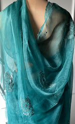 Load image into Gallery viewer, Women&#39;s Lucknowi Handcrafted Pure Organza Silk Chikankari Saree - HONC0277626

