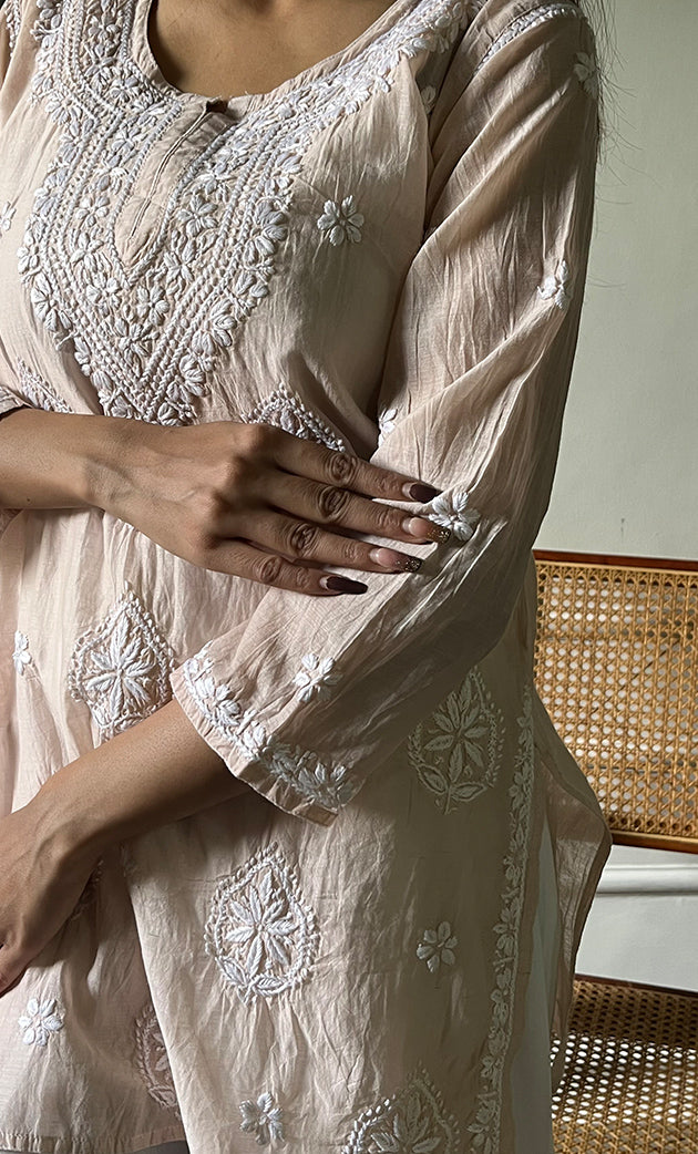 Ishani Women's Lakhnavi Handcrafted Mul Chanderi Chikankari Top - HONC0325397