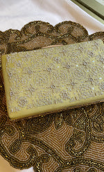 将图像加载到图库查看器中， Green Chikankari Embroidered Clutch - HONC0313592
