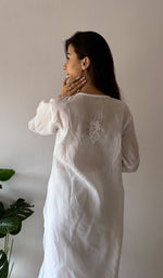 将图像加载到图库查看器中， Women's Lakhnavi Handcrafted Cotton Chikankari Kurti - HONC0363226