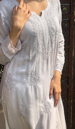 Load image into Gallery viewer, Women&#39;s Lucknowi Handcrafted Modal Cotton Chikankari Kurti - HONC0236995
