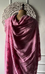 将图像加载到图库查看器中， Women's Lakhnavi Handcrafted Viscose Georgette Chikankari Saree - HONC0333857