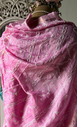 将图像加载到图库查看器中， Women&#39;s Lakhnavi Handcrafted Chanderi Silk Chikankari Saree - HONC0273491
