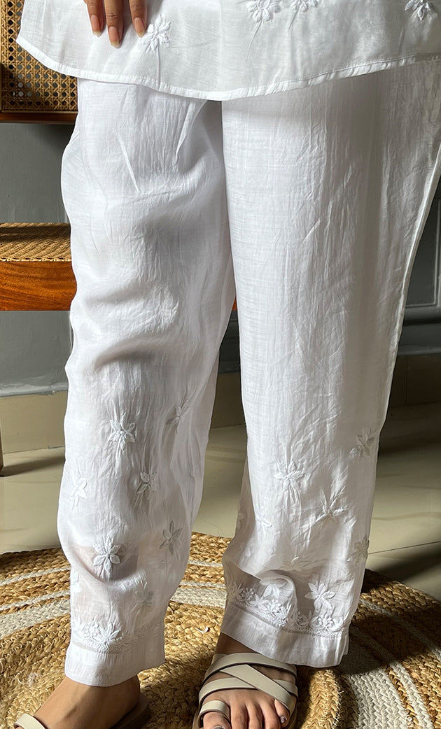 Women's Lakhnavi Handcrafted Muslin Chikankari Kurta And Pant Set - HONC0300502