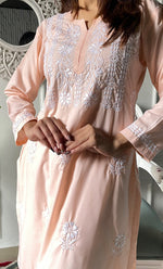 将图像加载到图库查看器中， Women's Lucknowi Handcrafted Cotton Chikankari Kurti - HONC0330751