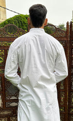 Load image into Gallery viewer, Men&#39;s Lucknowi Handcrafted Cotton Chikankari Kurta - HONC0315299

