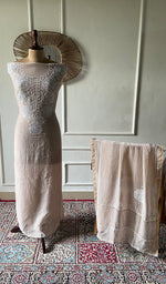 Load image into Gallery viewer, Women's Lakhnavi Handcrafted Mul Chanderi Kurta And Dupatta Set .