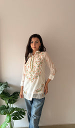 Load image into Gallery viewer, Sophia Women's Lakhnavi Handcrafted Mul Chanderi Chikankari Top - HONC0373010