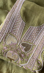 Load image into Gallery viewer, Mehr Women&#39;s Lakhnavi Handcrafted Maheshwari Mul Chanderi Kurta And Dupatta Set- HONC0294448
