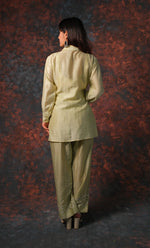 Load image into Gallery viewer, Women&#39;s Lakhnavi Handcrafted Chanderi Silk Chikankari Top And Pant Set - HONC0310758
