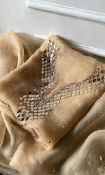 将图像加载到图库查看器中， Alfia Women&#39;s Lakhnavi Handcrafted Pure Organza Chikankari Unstitched Kurta And Dupatta Set- HONC0328073
