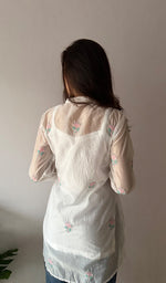 Load image into Gallery viewer, Women's Lakhnavi Handcrafted Mul Chanderi Chikankari Top - HONC0372702