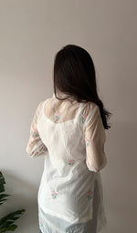 Load image into Gallery viewer, Women's Lakhnavi Handcrafted Mul Chanderi Chikankari Top - HONC0372703