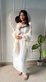 Load image into Gallery viewer, Women&#39;s Lakhnavi Handcrafted Mul Chanderi Chikankari Stitched Kurta, Dupatta And Pant Set - HONC0300859
