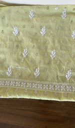 Kurta and dupatta laid out together