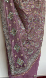 Saree on the mannequin, three quarter view