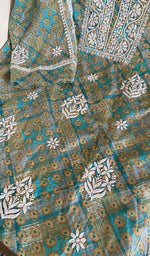 Teal mul cotton kurta, close view of the embroidery