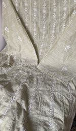 Dupatta border detail