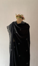 Close on the body of the saree