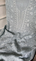 将图像加载到图库查看器中， Border and hem of the grey pure mul chanderi