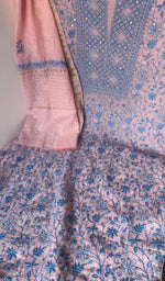Haath ki jaali worked into the kurta