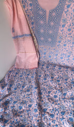 Dupatta laid over the kurta, pure mul chanderi