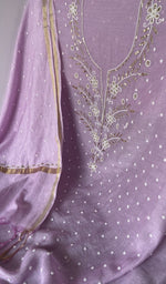 The dupatta, corner and border