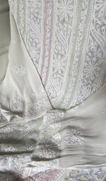 将图像加载到图库查看器中， border and hem of the dupatta