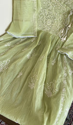 Kurta laid flat with the dupatta, do taar and teen taar chikankari with haath ki jaali