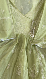 Do taar and teen taar chikankari with haath ki jaali on the pista green kurta