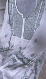 do taar and teen taar chikankari with haath ki jaali on semi across the body of the kurta