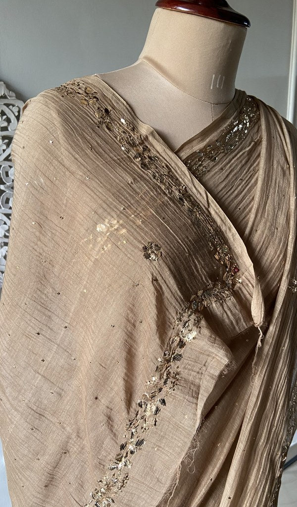 bronze pure mul chanderi saree, drape and pleats