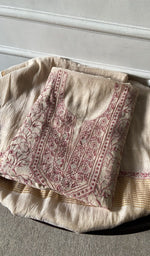 The folded set, kurta on top
