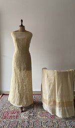 The set on the mannequin with its dupatta beside it