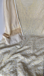The dupatta, corner and border