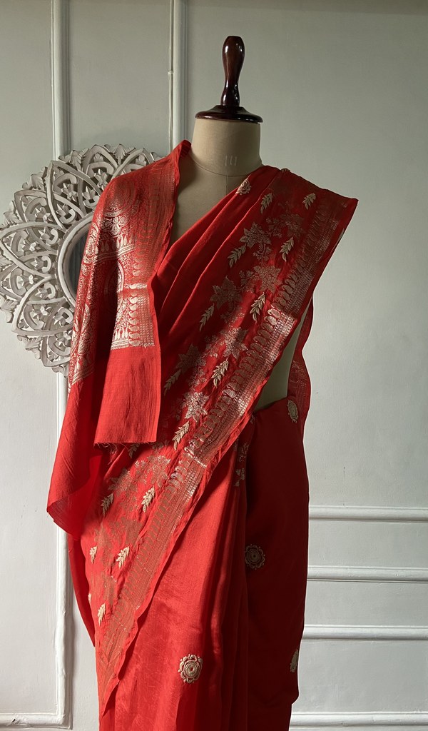 border work along the length of the saree
