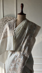 Load image into Gallery viewer, pallu spread out, the chikankari across it