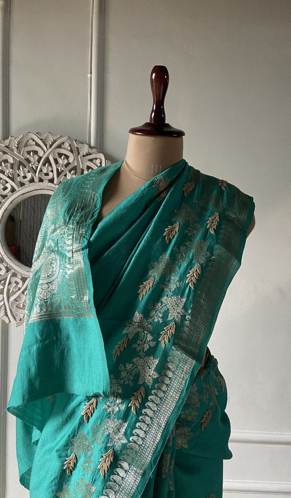 pallu spread out, the chikankari across it
