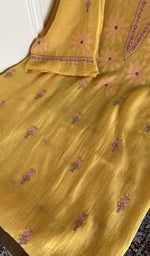 Mustard mul chanderi kurta, close view of the embroidery