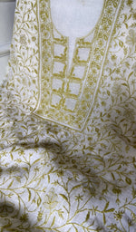 zari haath ki jaali detail on the kurta piece