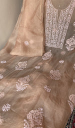 Peach organza silk kurta, close view of the embroidery