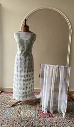 White faux georgette set on the mannequin with its dupatta